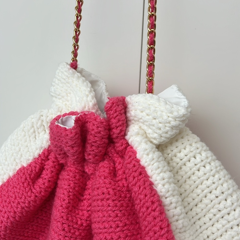 Pink & White Soft Crochet Colorblock Shoulder Bag with Gold Chain - Picture 5 of 10